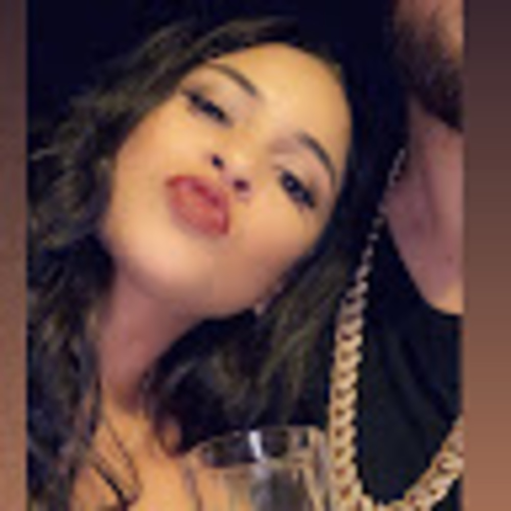 Meet your Posher, Juana